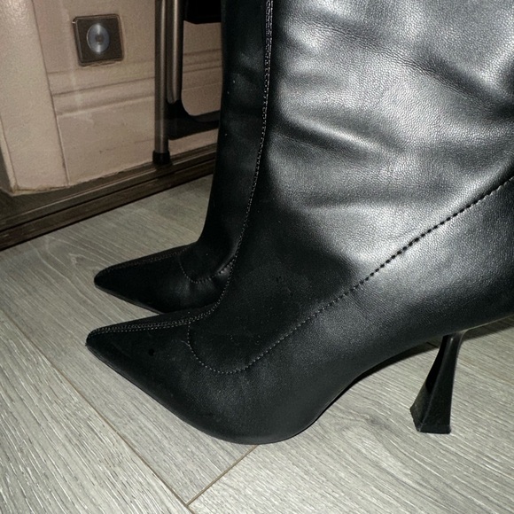 Bar III Olevia Sock Booties - Picture 8 of 11